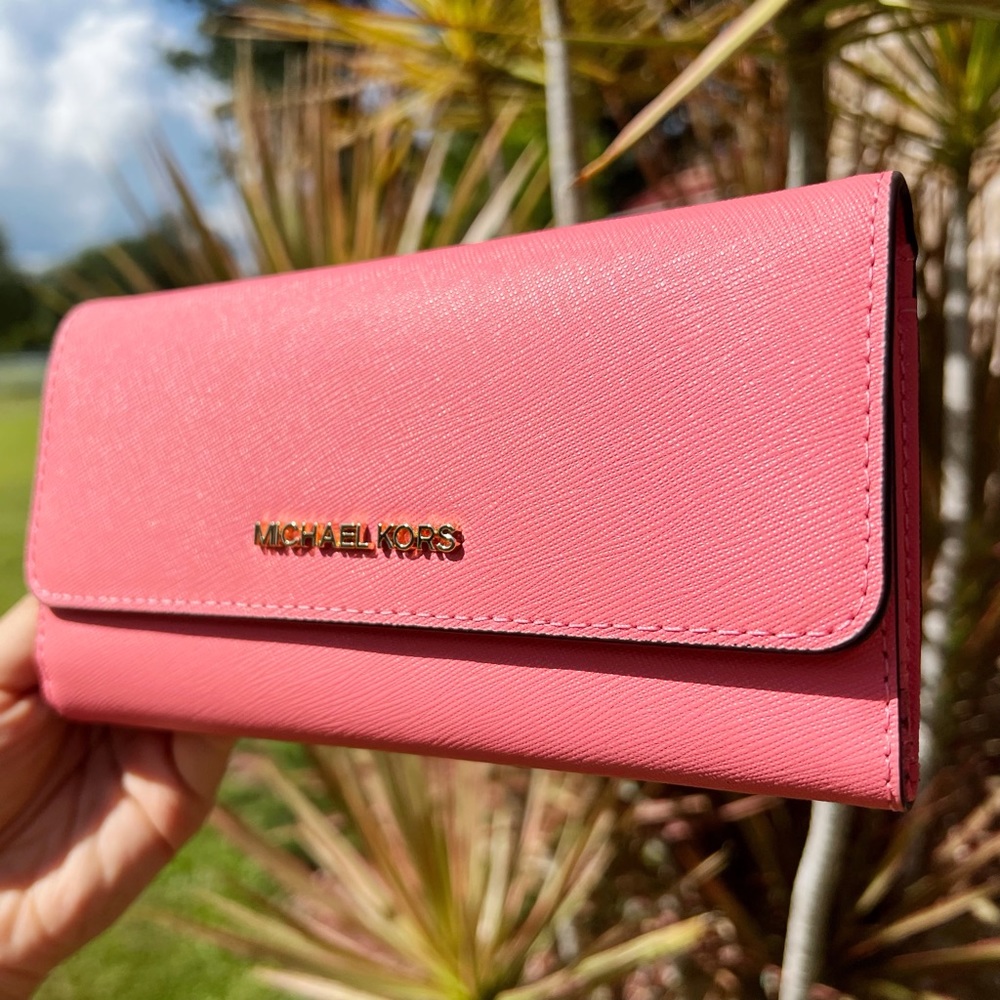 Michael Kors Wallet - Picture 6 of 6